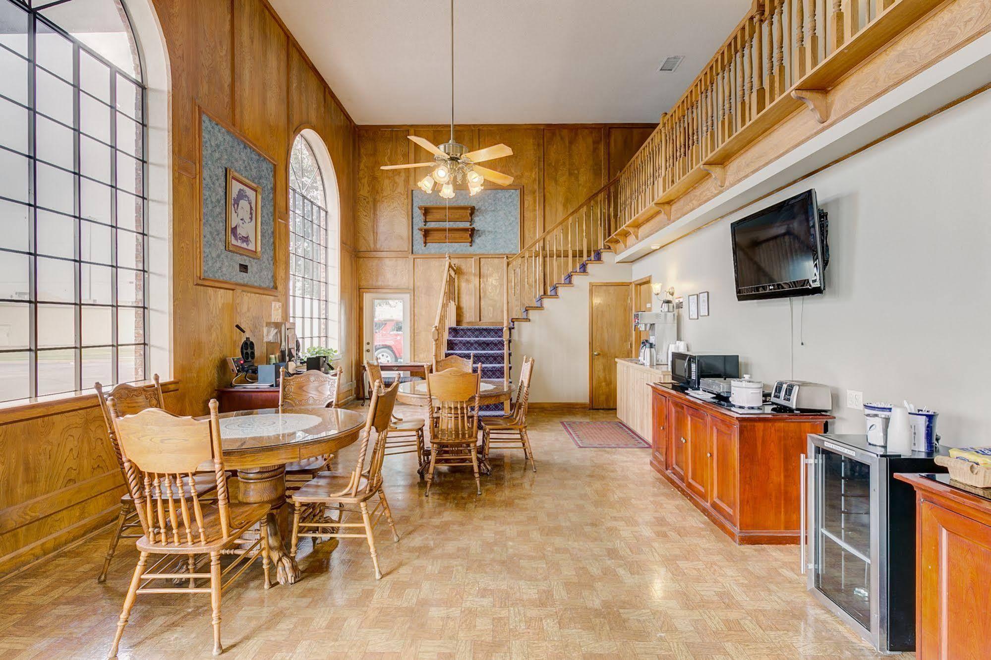 Lake View Inn グランベリー エクステリア 写真
